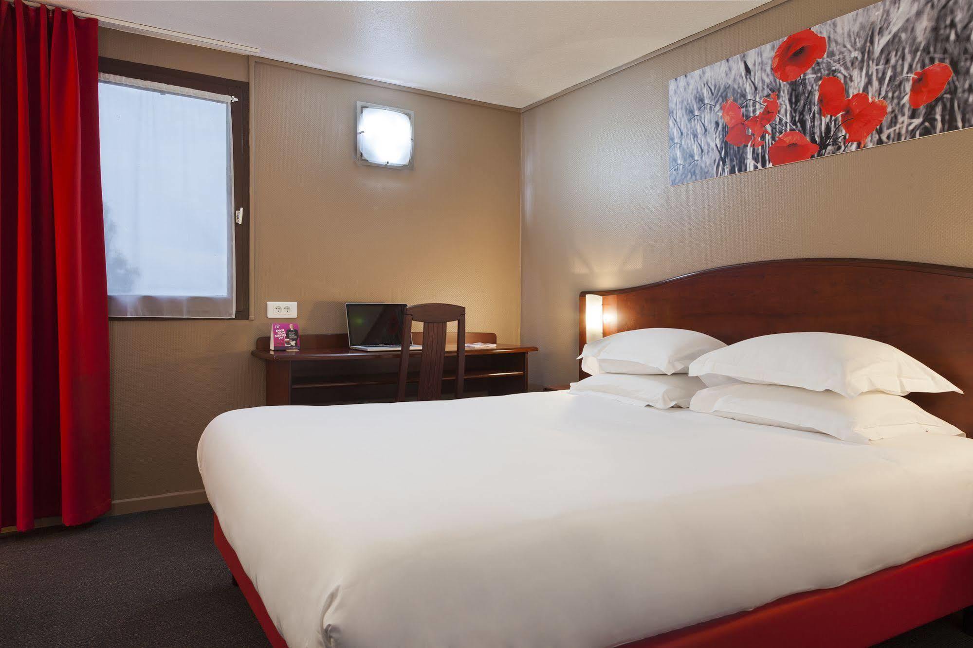 Brit Hotel Arras Dış mekan fotoğraf